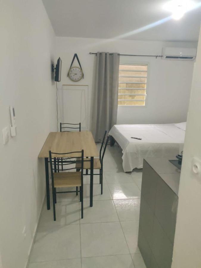 St-Laurent Centre - Baka Lycee Confort T1 생-로랑 뒤마로니 외부 사진